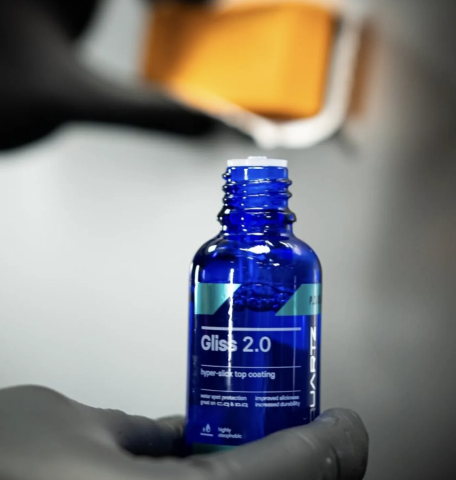 CarPro Gliss 2.0 – Ultragladde, Glanzende en Waterafstotende Topcoating